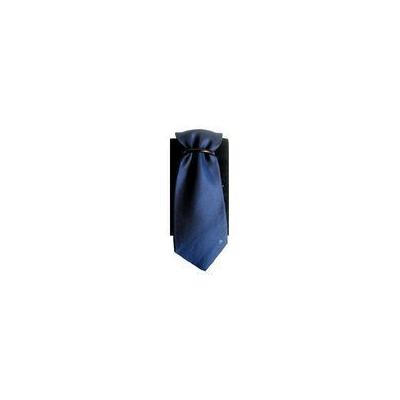 Une cravate 100 % soie, signée Pierre Cardin